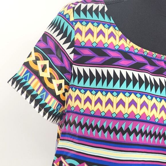 Forever 21 Multicolor Tribal Geometric Print Sheer Top Blouse Women's Size Small - Picture 3 of 9